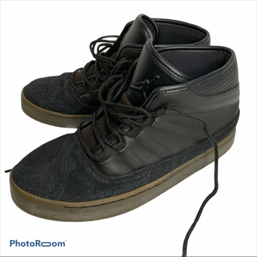 Jordan Westbrook 0 black sneakers size 7 Y boy EUC